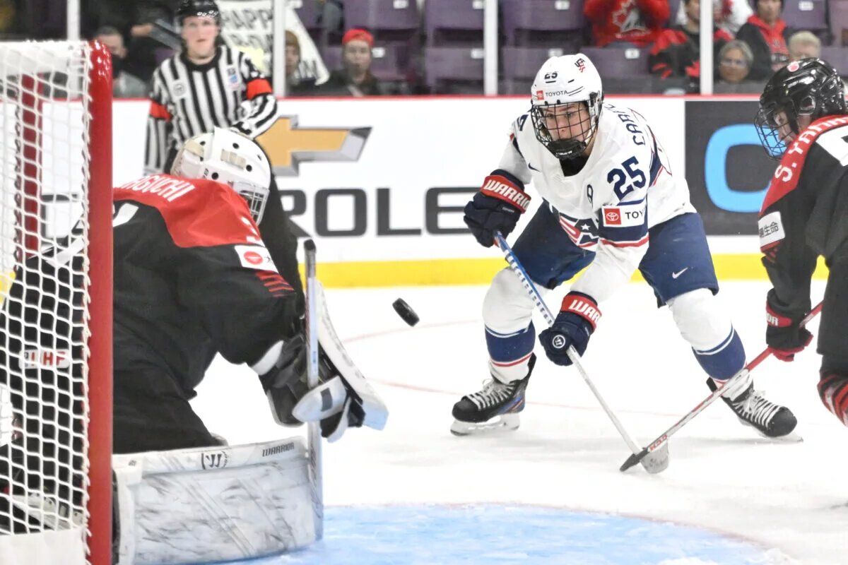 PWHL New York Alex Carpenter
