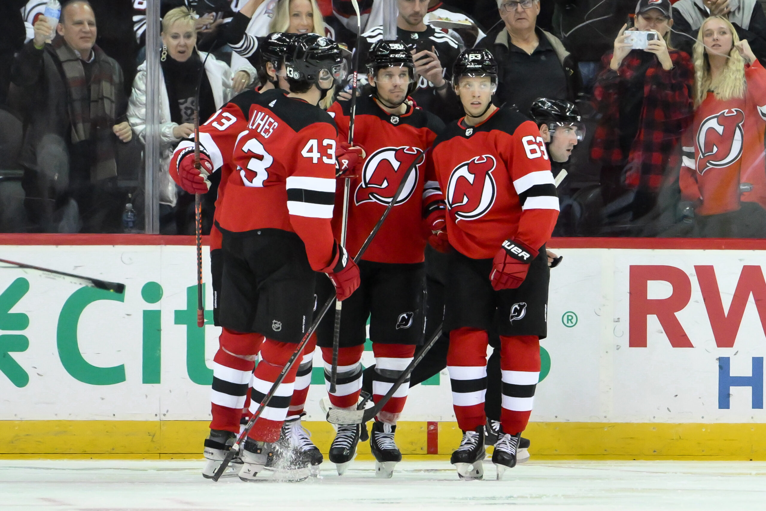 Which players have played for both New Jersey Devils & Dallas