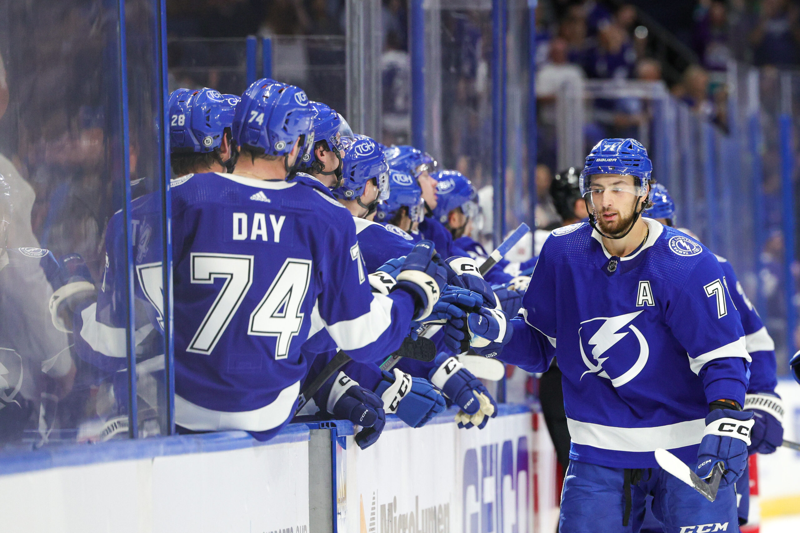 INSIDE THE LIGHTNING AT HOME: Forward Anthony Cirelli 