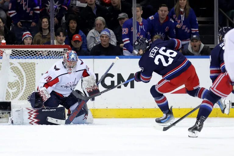 Rangers losing streak ends; NHL predictions