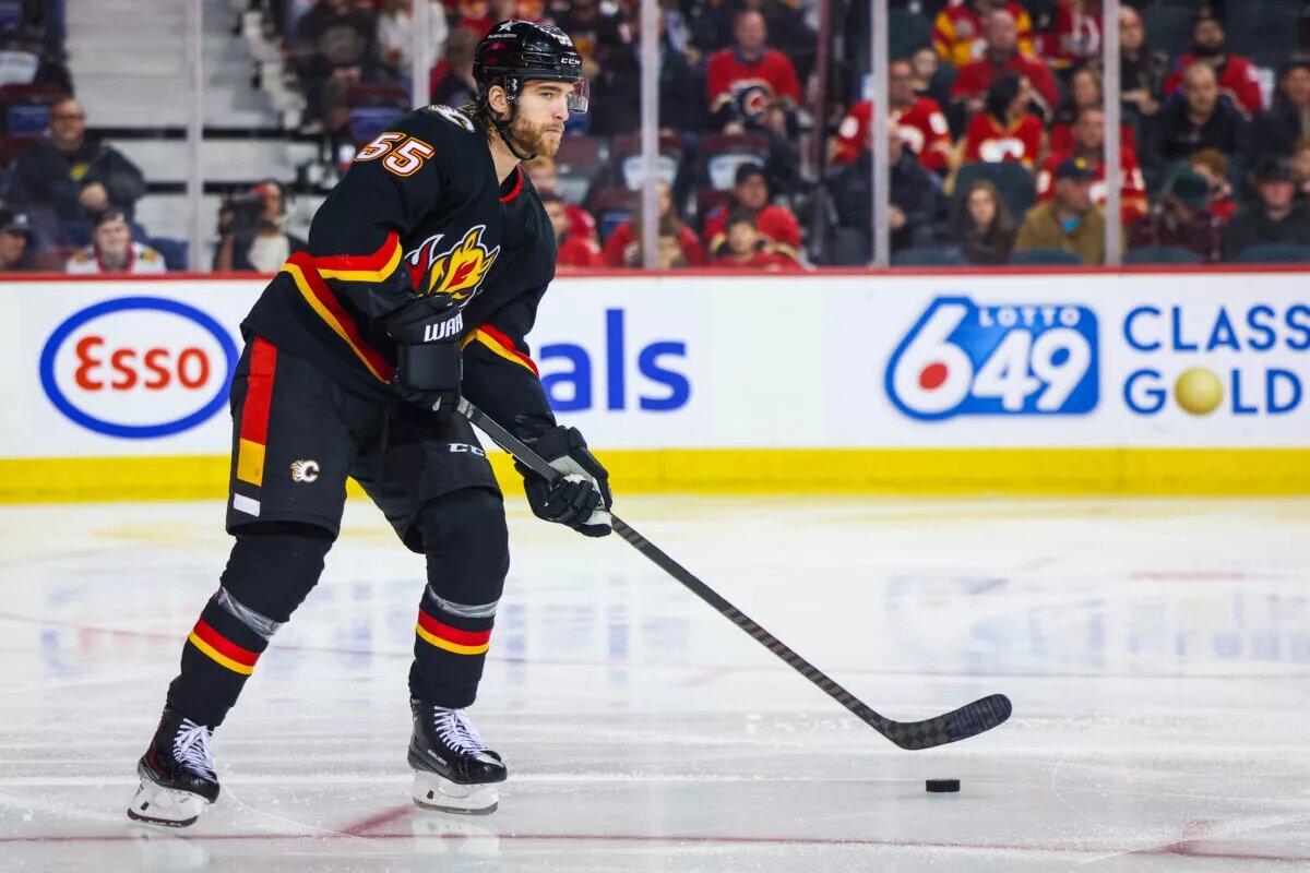 Noah Hanifin extension