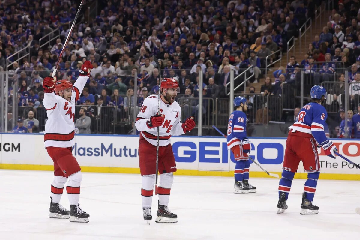 Martinook signed