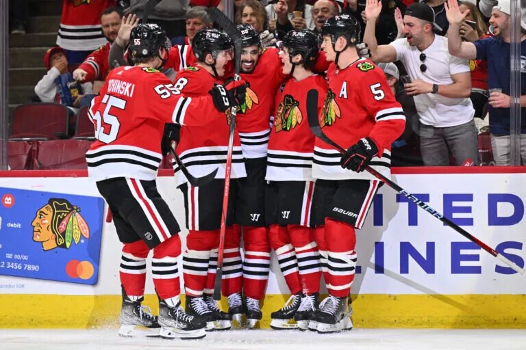 Chicago Blackahwks Young Stars; NHL rumours; Lukas Reichel trade