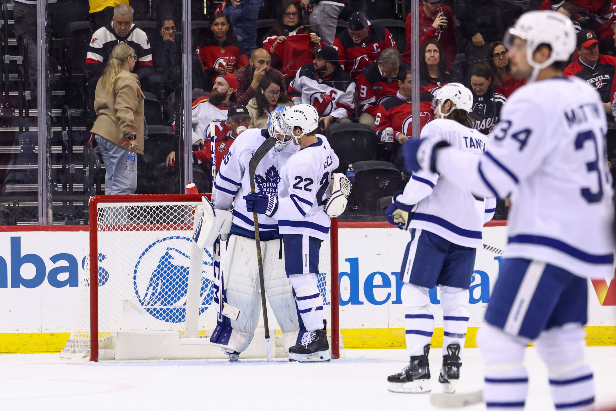 Leafs Former Coach On Wrong Side Of Reunion