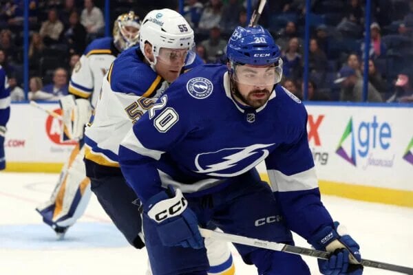 Toronto Maple Leafs Acquire Veteran Forward from Tampa Bay Lightning