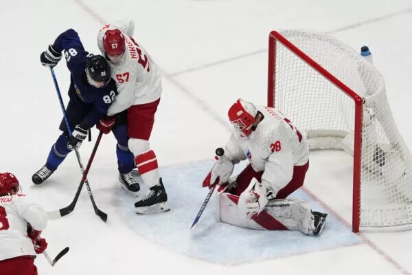 Top NHL Prospect Closer to Signing with Carolina Hurricanes