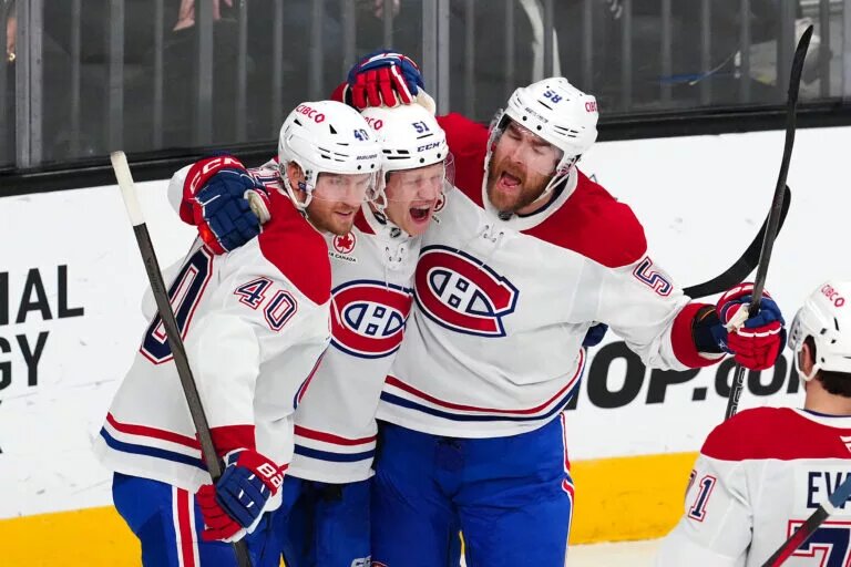 NHL Rumours; David Savard retire