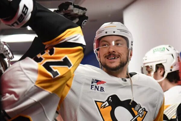 Defenceman Vincent Desharnais Contract Details With Metro Division Team