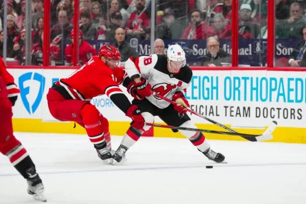 Carolina Hurricanes vs New Jersey Devils