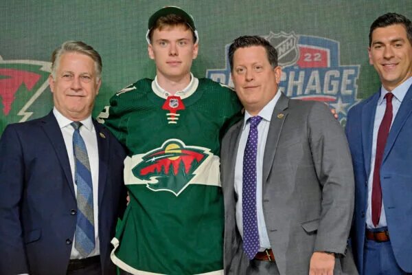 Minnesota Wild Sign Highly-Touted Winger to Entry-Level Deal