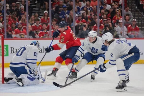 Toronto Maple Leafs Trade Woll, Benoit to Philadelphia Flyers for Andrae, Ersson, Draft Pick