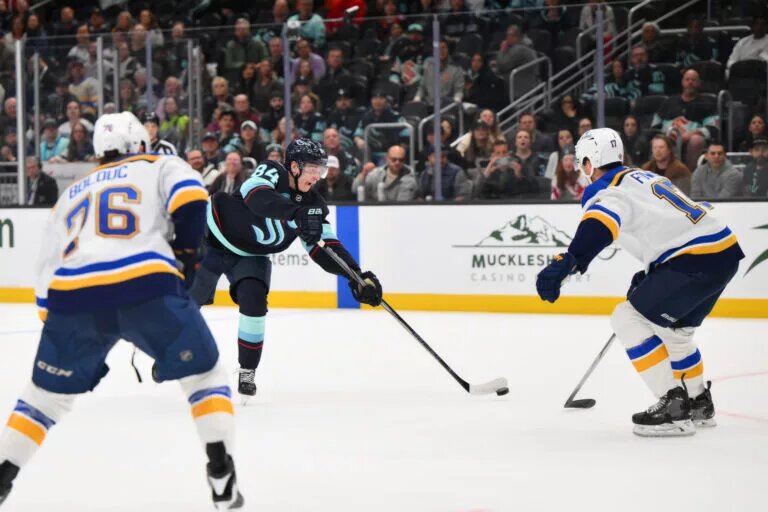 Kaapo Kakko Out