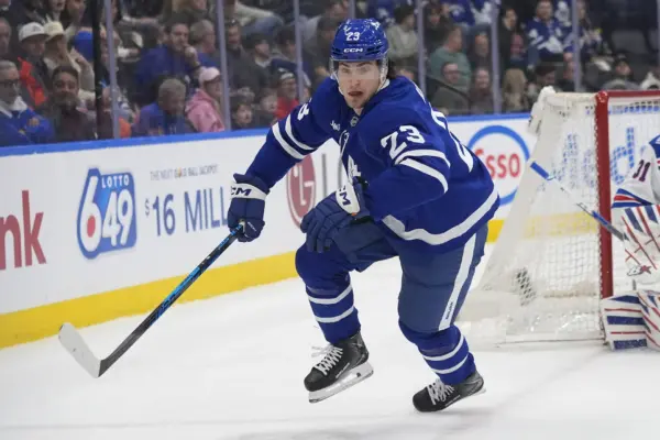NHL Rumours: Montreal Canadiens Circling Back on Leafs Forward
