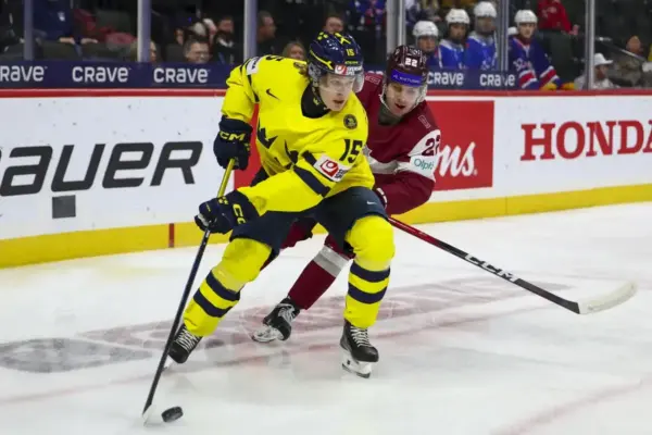 Ivar Stenberg Signs Entry-Level Contract With San Jose Sharks