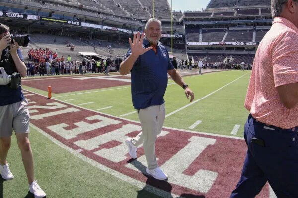 High Profile SEC Coach Makes Decision On Political Run