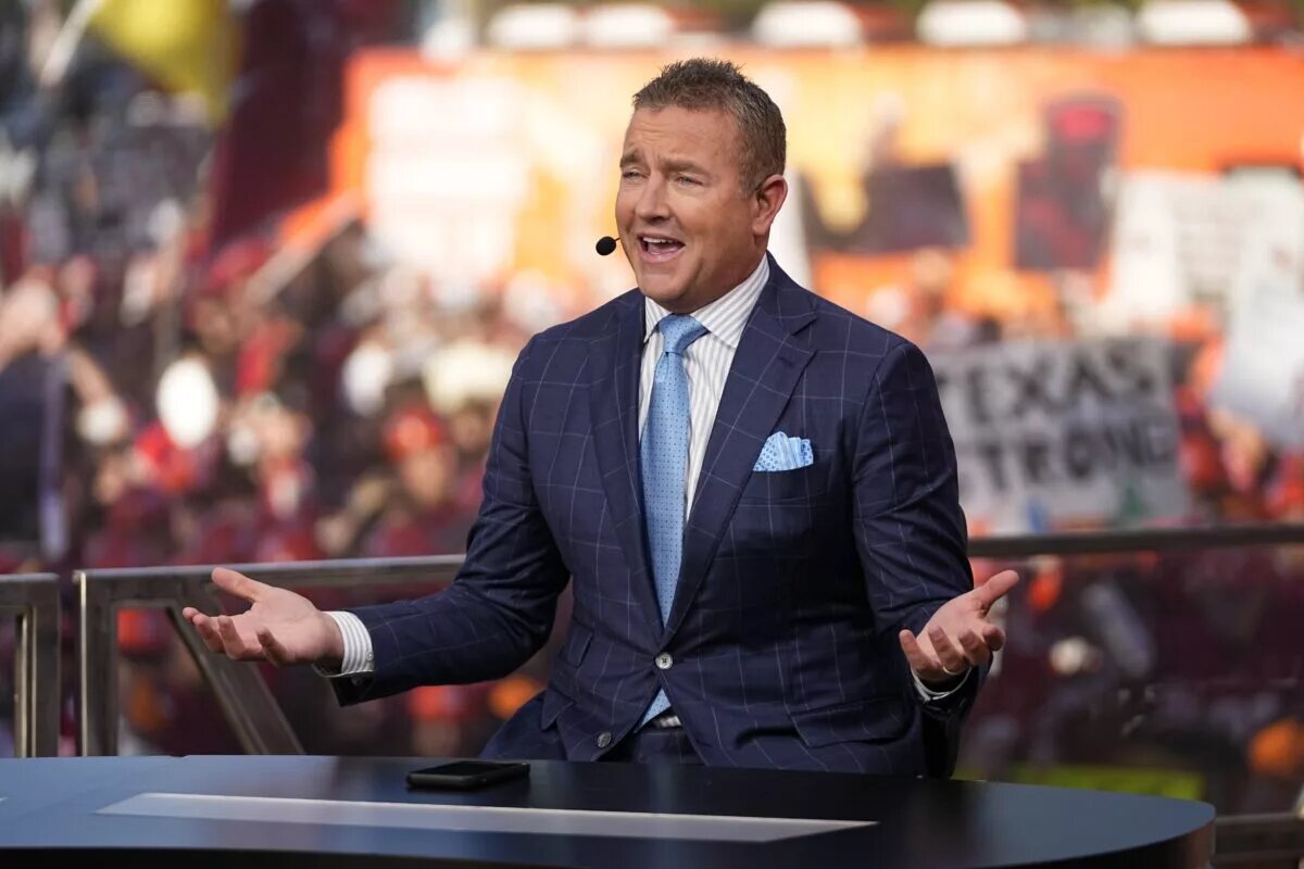 Kirk Herbstreit’s Whirlwind Weekend: East Rutherford to Eugene to Dallas