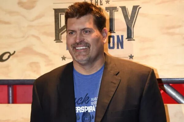 Say What?!? FOX Sports NFL Analyst Mark Schlereth Says He Always Pees On The Floor