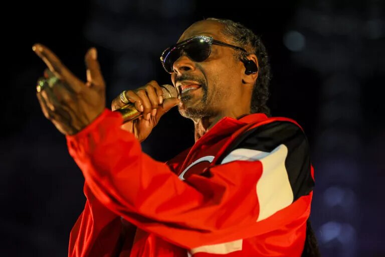 Snoop Dogg To Join Peacock As Analyst For NBA Broadcast