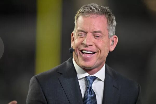 Troy Aikman Reveals He Almost Quit After Super Bowl XLII – and Why He Won’t Be Broadcasting at 70