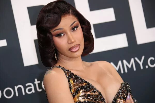 Cardi B Clowns NFL Live Pundits For Taking The Texans