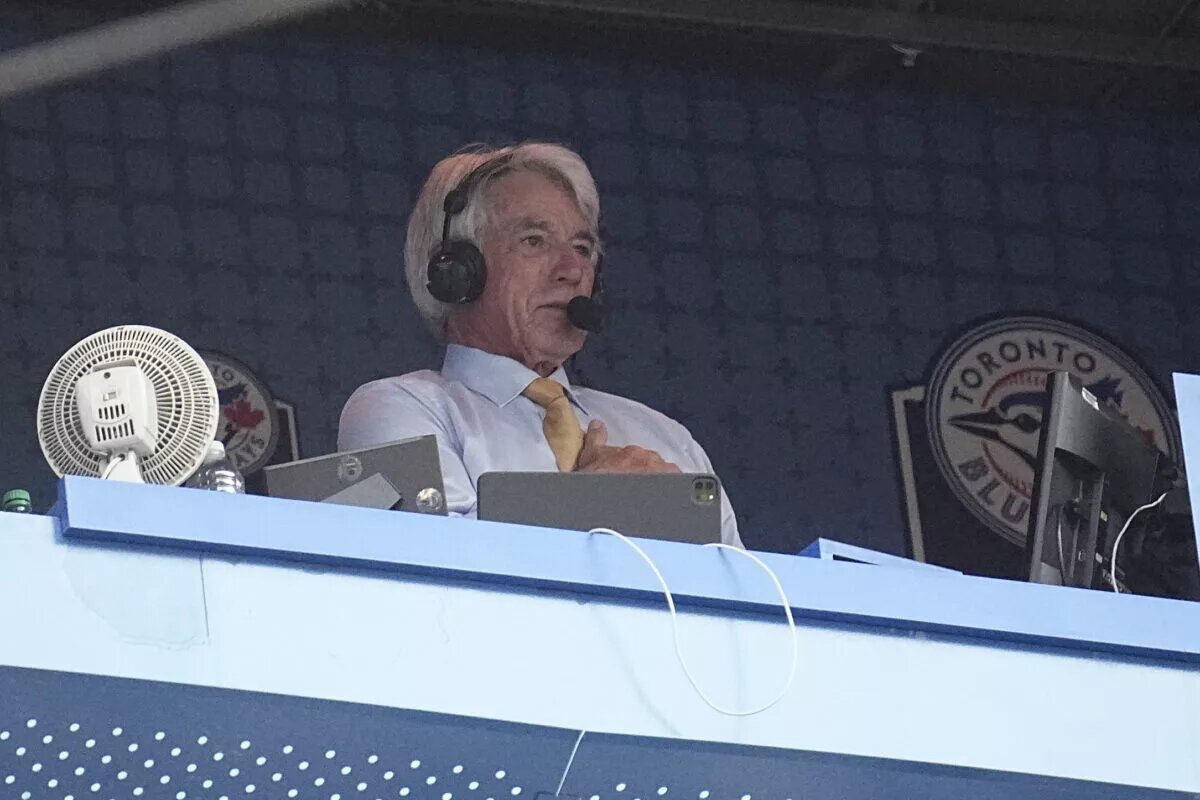 Legendary Baseball Broadcaster Hangs Up Headset