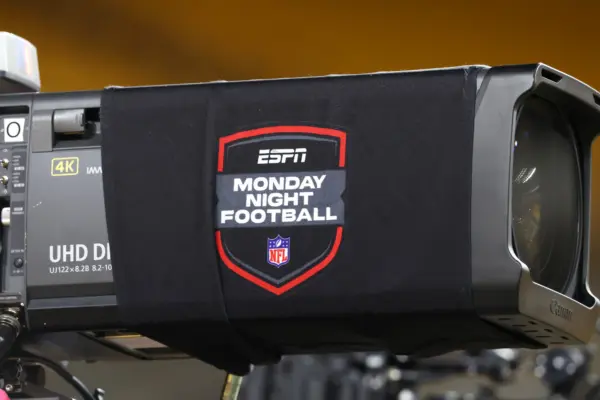 ESPN to Overhaul #2 NFL Broadcast Team on the NFL Network