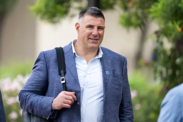 Talking Mike Vrabel, Wrestlemania On Last Word On Sports Media