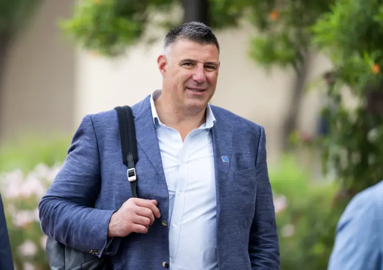 Talking Mike Vrabel, Wrestlemania On Last Word On Sports Media