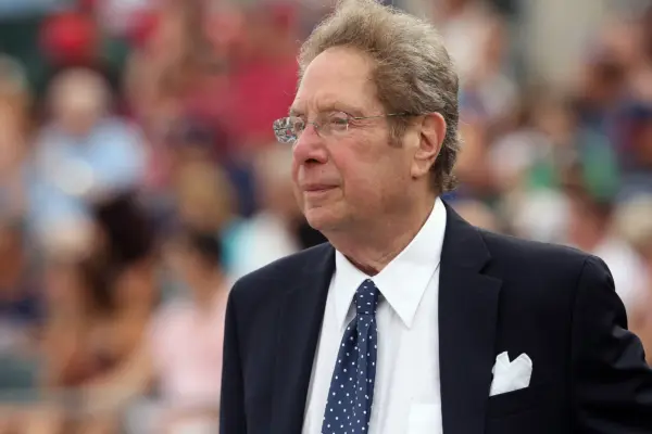 Sports World Reacts To Legendary Baseball Announcer’s Passing