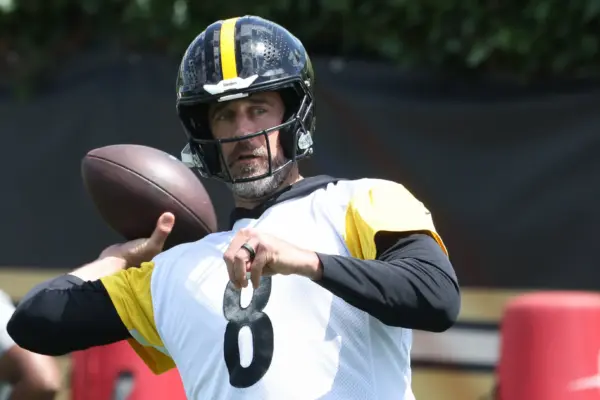 ESPN analyst slams Pittsburgh Steelers for re-signing 4x NFL MVP Aaron Rodgers
