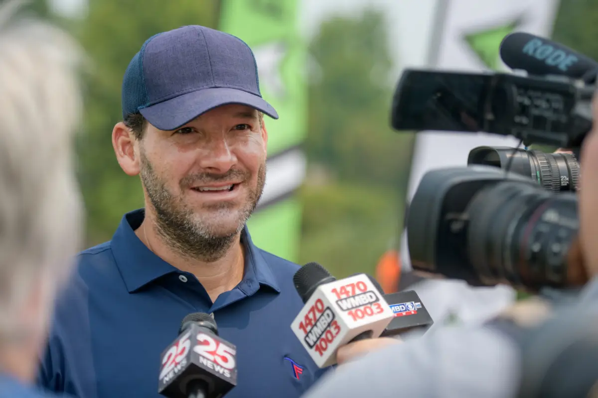 CBS Sports, Tony Romo