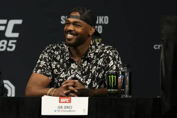 “This Too Shall Pass” – Jon Jones Defends Dustin Poirier Following UFC Legend’s Airport Arrest Controversy