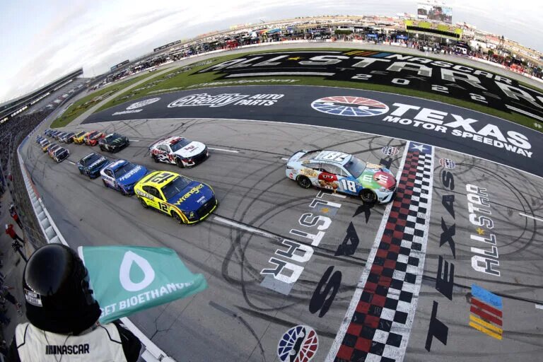 The start of the 2022 NASCAR All-Star Race at Texas Motor Speedway
