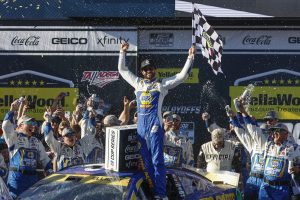 Chase Elliott celebrates his victory at the 2022 YellaWood 500 at Talladega Superspeedway