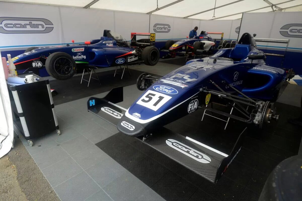 Carlin F4 garage