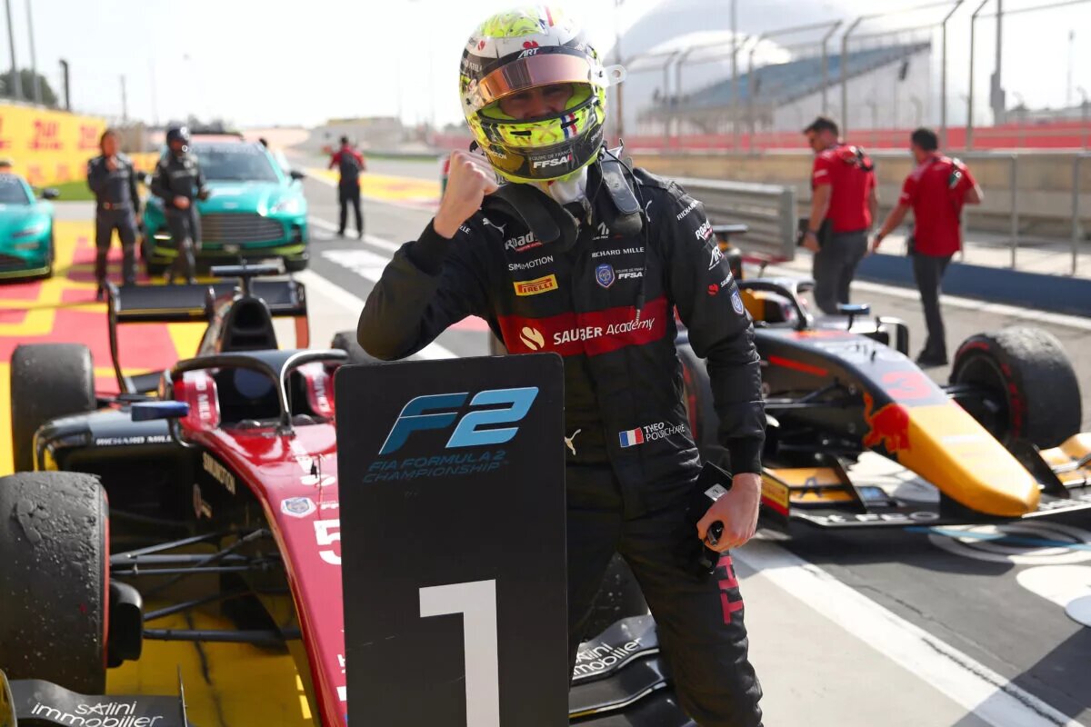 Theo Pourchaire celebrating his Feature Race victory in Bahrain.