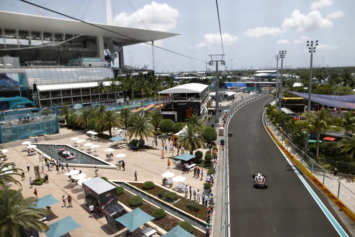 MIAMI INTERNATIONAL AUTODROME, UNITED STATES OF AMERICA - MAY 06: Kevin Magnussen, Haas VF-23 during the Miami GP at Miami International Autodrome on Saturday May 06, 2023 in Miami, United States of America. (Photo by Andy Hone / LAT Images)