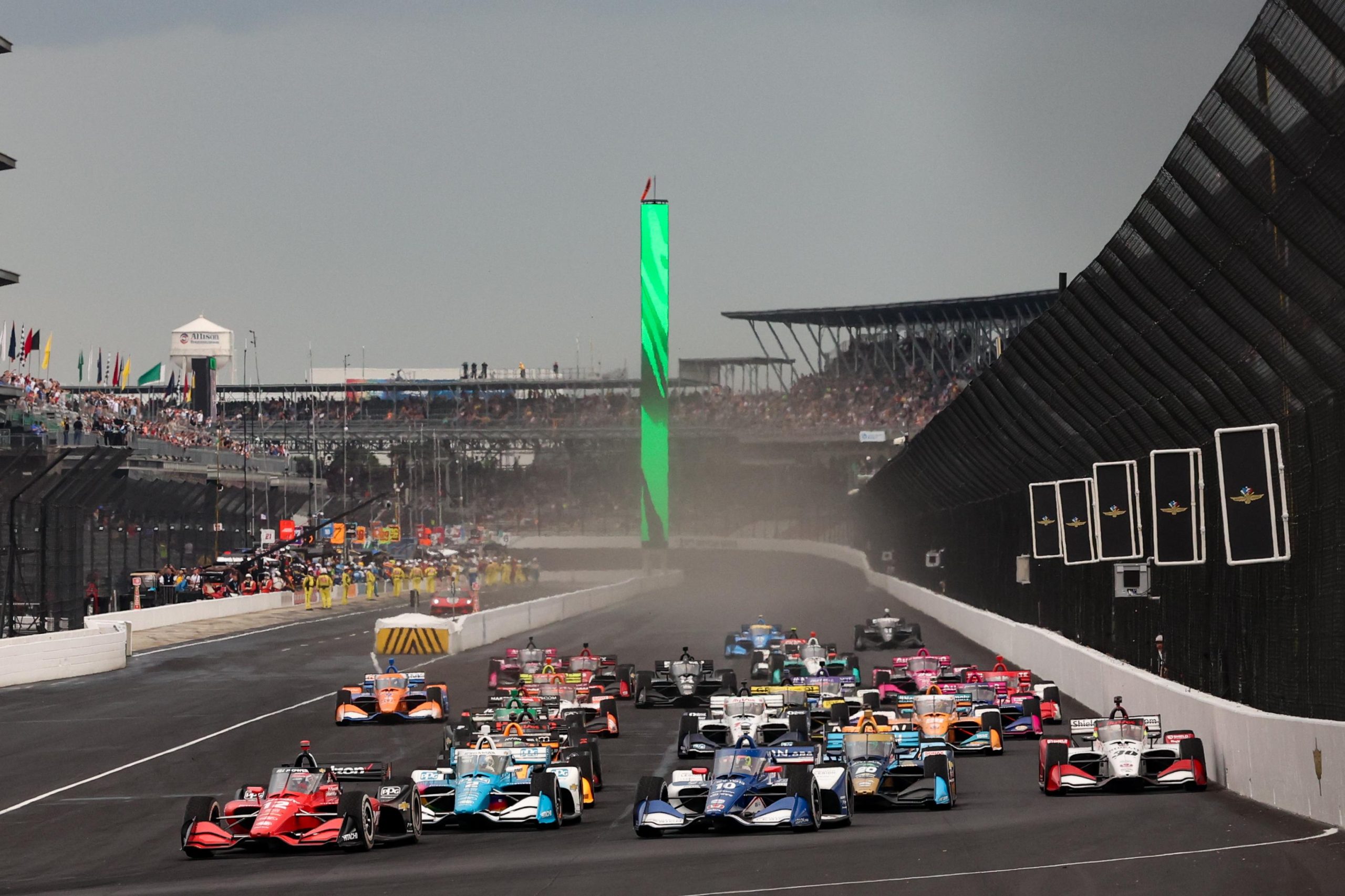 The field racing into Turn 1 at the 2022 GMR Grand Prix (Joe Skibinski/Penske Entertainment)