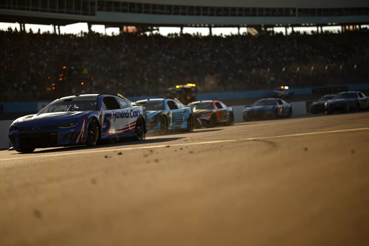 Kyle Larson, driver of the #5 HendrickCars.com Chevrolet, drives during the NASCAR Cup Series Championship at Phoenix Raceway on November 05, 2023 in Avondale, Arizona.