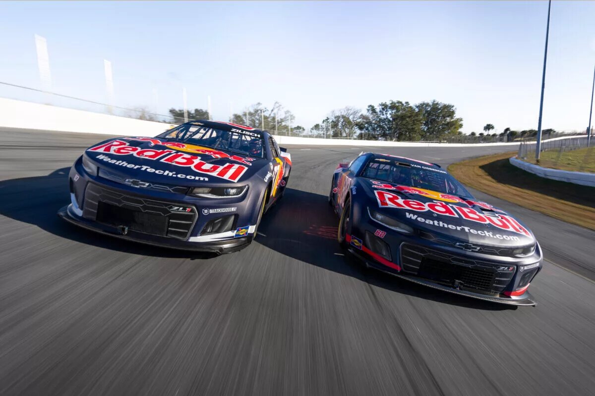 Conor Zilisch & Shane van Gisbergen perform on the track in New Smyrna, FL, USA on January 09, 2025. // Robert Snow / Red Bull Content Pool // SI202501220764 // Usage for editorial use only //