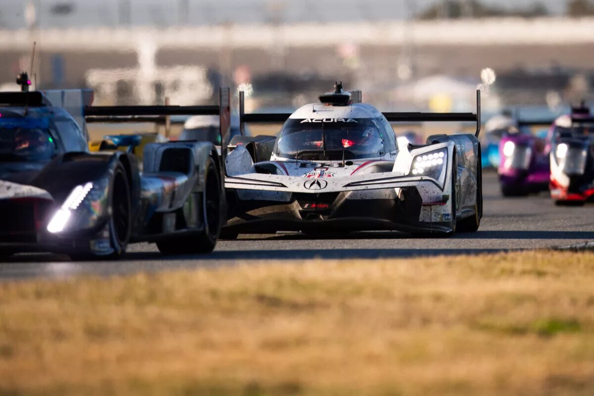 AUTO - 24 HOURS DAYTONA 2025 93 VAN DER ZANDE Renger nld, YELLOLY Nick gbr, PALOU Alex esp, OHTA Kaku jpn, Acura Meyer Shank Racing w/Curb Agajanian, Acura ARX-06, 93, action during the Rolex 24 Hours of Daytona 2025, 1st round of the 2025 IMSA WeatherTech SportsCar Championship, from January 22 to 26 on the Daytona International Speedway in Daytona Beach, Florida, United States of America - PUBLICATIONxNOTxINxFRAxBEL Copyright: xJoaoxFilipex