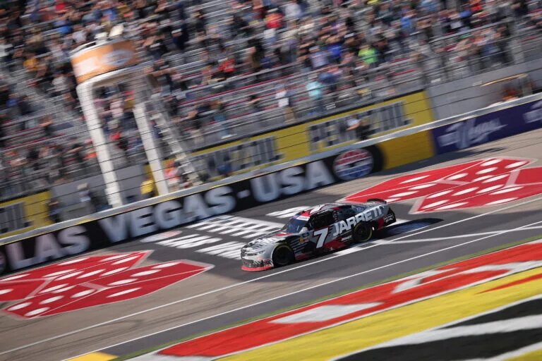 LAS VEGAS, NEVADA - MARCH 15: Justin Allgaier, driver of the #7 Jarrett Logistics Chevrolet, takes the checkered flag to win the NASCAR Xfinity Series The LiUNA! at Las Vegas Motor Speedway on March 15, 2025 in Las Vegas, Nevada. (Photo by Jonathan Bachman/Getty Images)