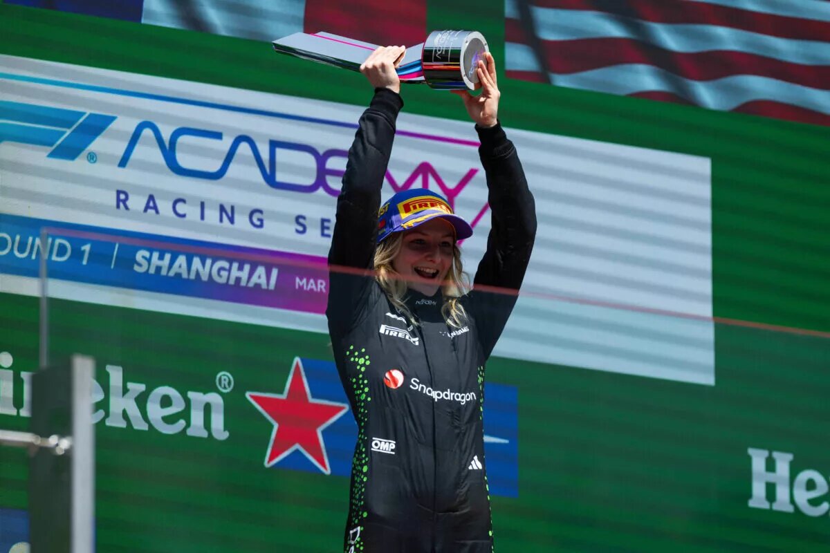 AUTO - F1 ACADEMY 2025 - SHANGHAI PIN Doriane fra, Prema Racing, Supporter by Mercedes, Tatuus F4-T421, portrait podium during the 1st round of the 2025 F1 Academy Championship from March 21 to 23, 2025 on the Shanghai International Circuit, in Shanghai, China - ShanghaiChina PUBLICATIONxNOTxINxFRAxBEL Copyright: xJavierxJimenezx