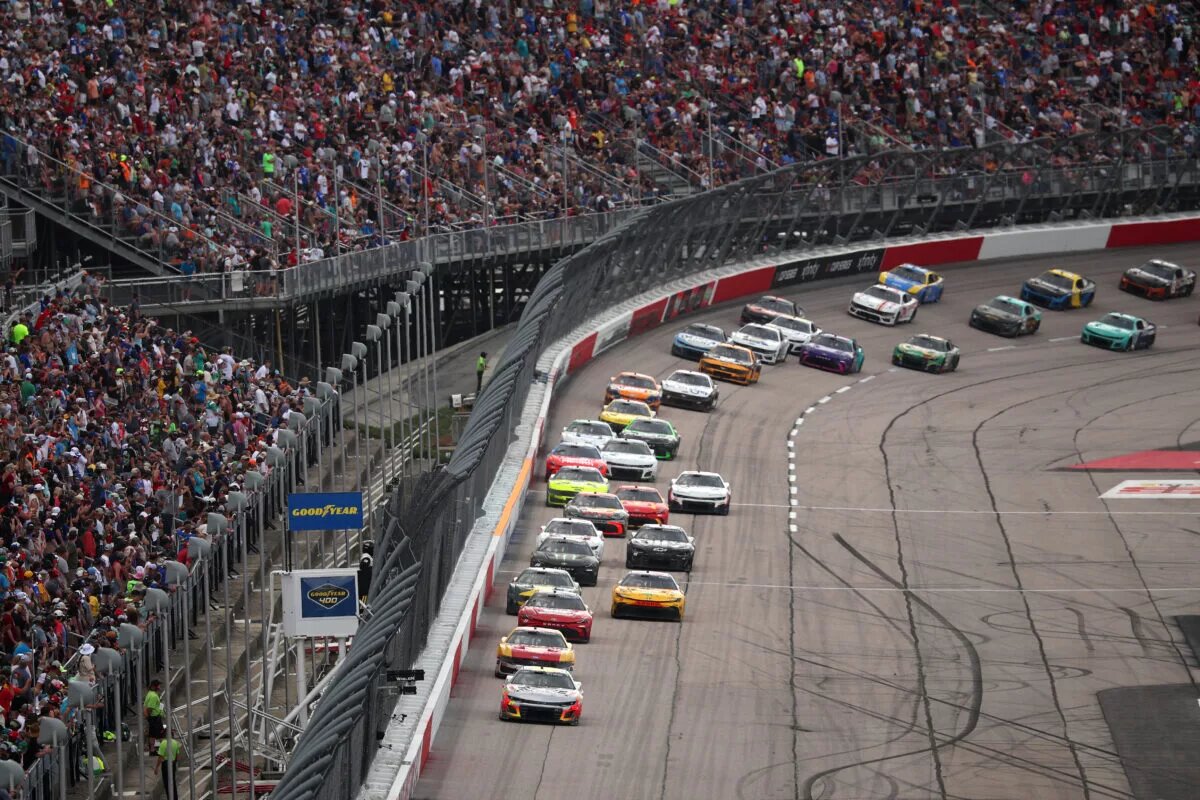 DARLINGTON, SOUTH CAROLINA - APRIL 06: William Byron, driver of the #24 Axalta Chevrolet, leads the field during the NASCAR Cup Series Goodyear 400 at Darlington Raceway on April 06, 2025 in Darlington, South Carolina. (Photo by James Gilbert/Getty Images)