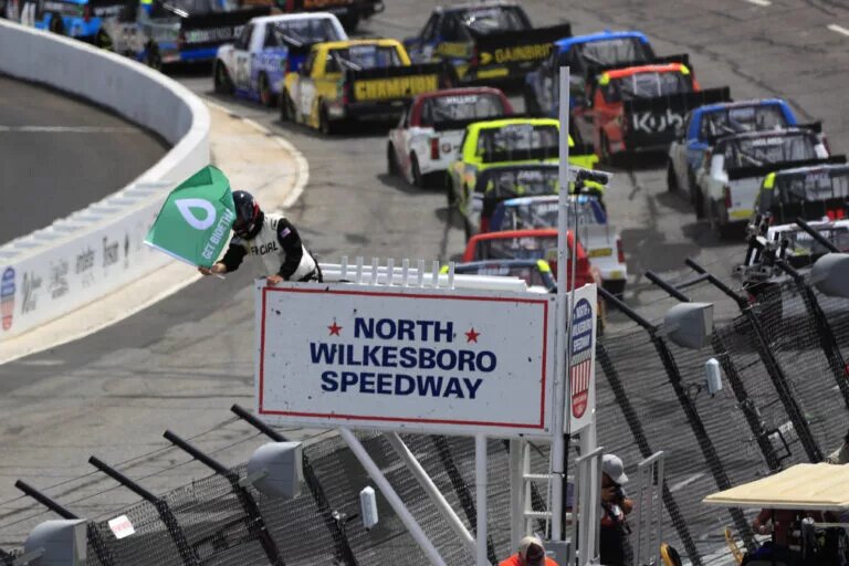 NORTH WILKESBORO, NC - MAY 20: The field prepares to take the green flag on a restart during the running of the NASCAR, Motorsport, USA Craftsman Truck Series Tyson 250 on May 20, 2023 at North Wilkesboro Speedway in North Wilkesboro, NC. (Photo by Jeff Robinson Icon Sportswire)