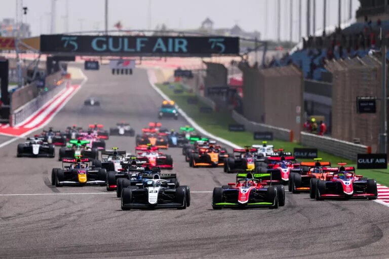 FORMULA 3 2025 - BAHRAIN RACE START