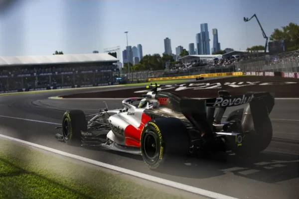 Bortoleto satisfied with “solid” Audi debut in Melbourne