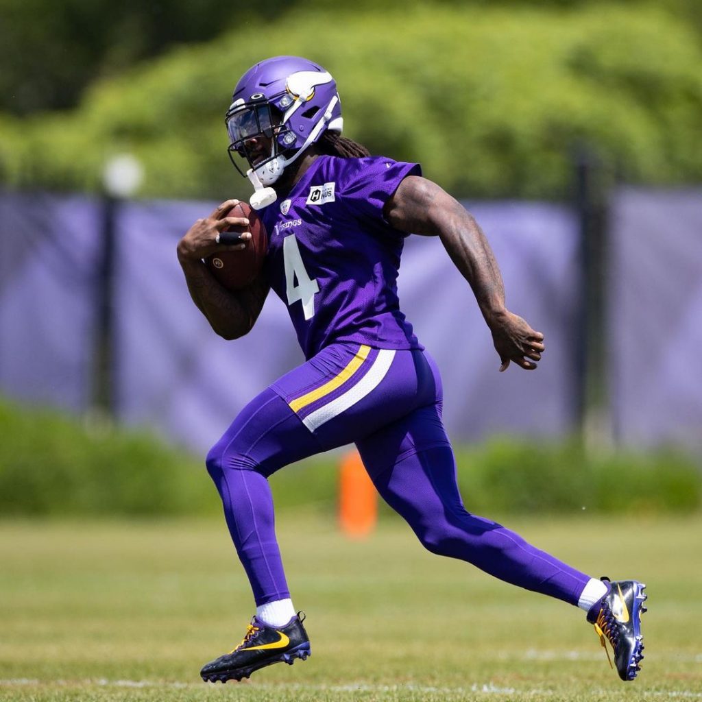 Minnesota Vikings Roster Projection on Offense in 2022