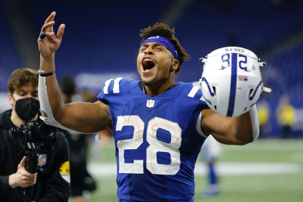 2023 NFL fantasy football rankings: Colts RB Jonathan Taylor outlook,  projections - Stampede Blue