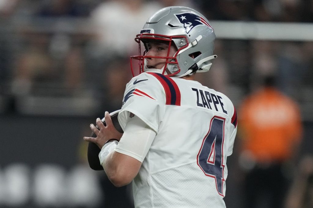 Mac Jones vs. Bailey Zappe: Is There Really a Quarterback Battle in New  England?